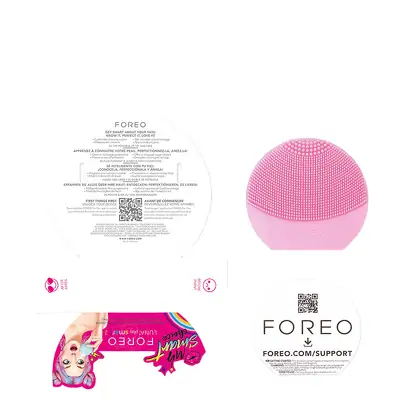 Інтелектуальний пристрій для очищення обличчя Foreo LUNA play smart 2 Tickle Me Pink