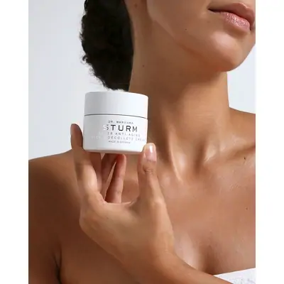 Антивозрастной крем для зоны шеи и декольте Dr. Barbara Sturm Super Anti-Aging Neck and Décolleté Cream