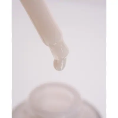 Зволожуюча освітлююча сироватка для обличчя Dr. Barbara Sturm Brightening Serum