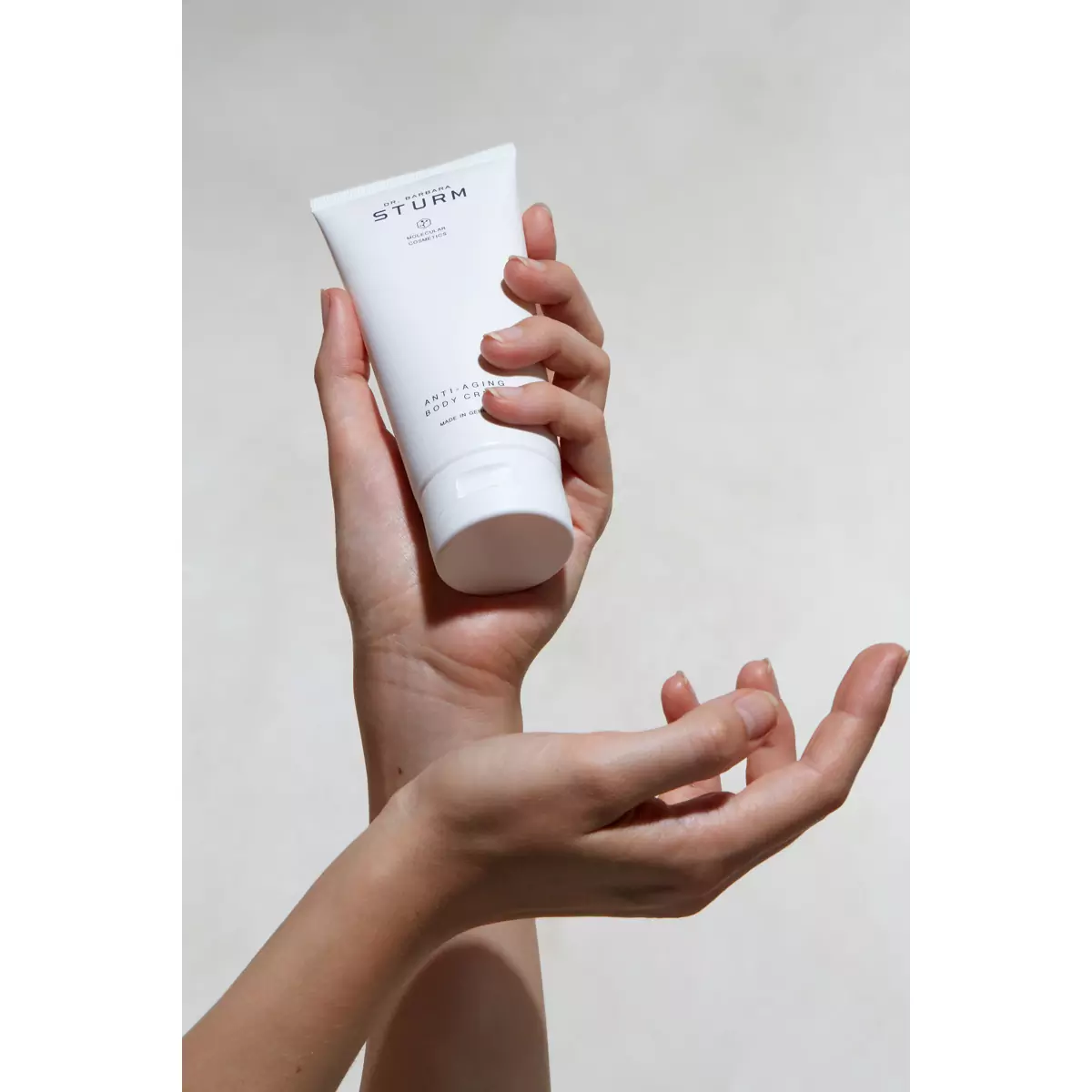 Антивозрастной крем для тела Dr. Barbara Sturm Anti-Aging Body Cream