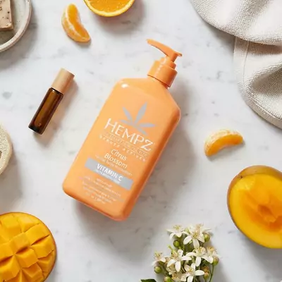 Молочко Hempz Citrus Blossom Herbal Body Moisturizer with Brightening Vitamin C
