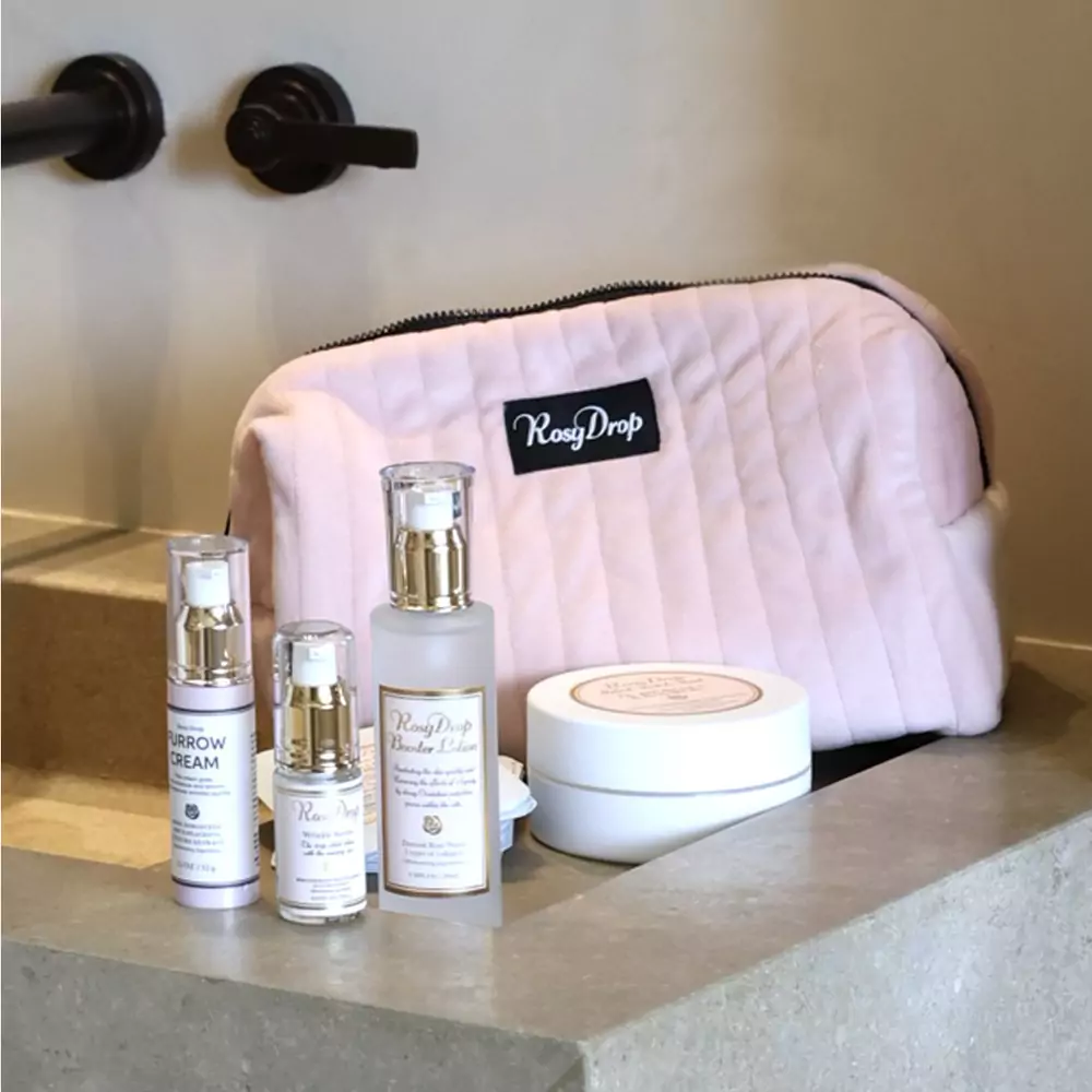 Подарунковий набір з косметичкою Rosy Drop Gift Set with a Cosmetic Bag