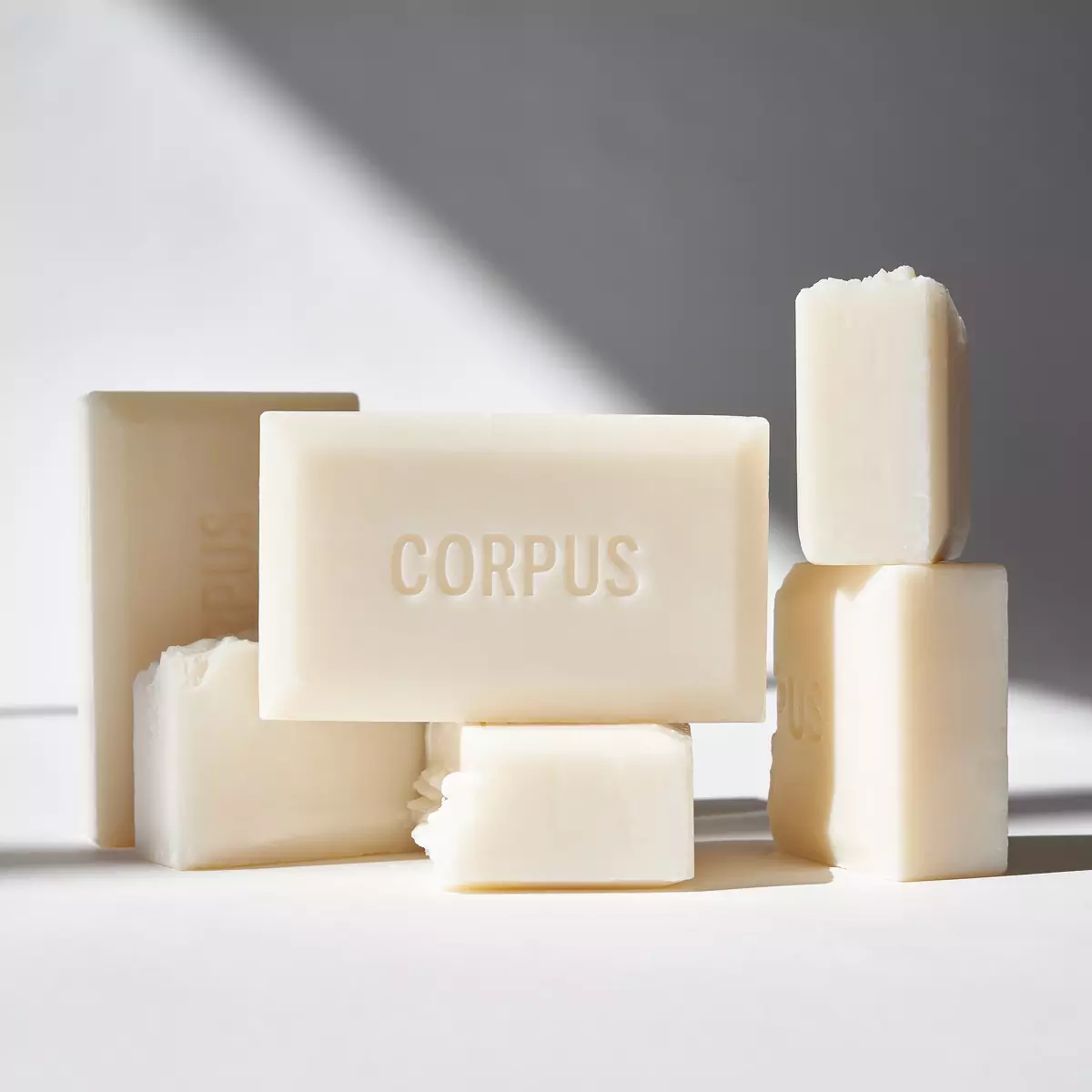 Натуральне очищаюче мило для тіла Corpus Natural Cleansing Bar № Green