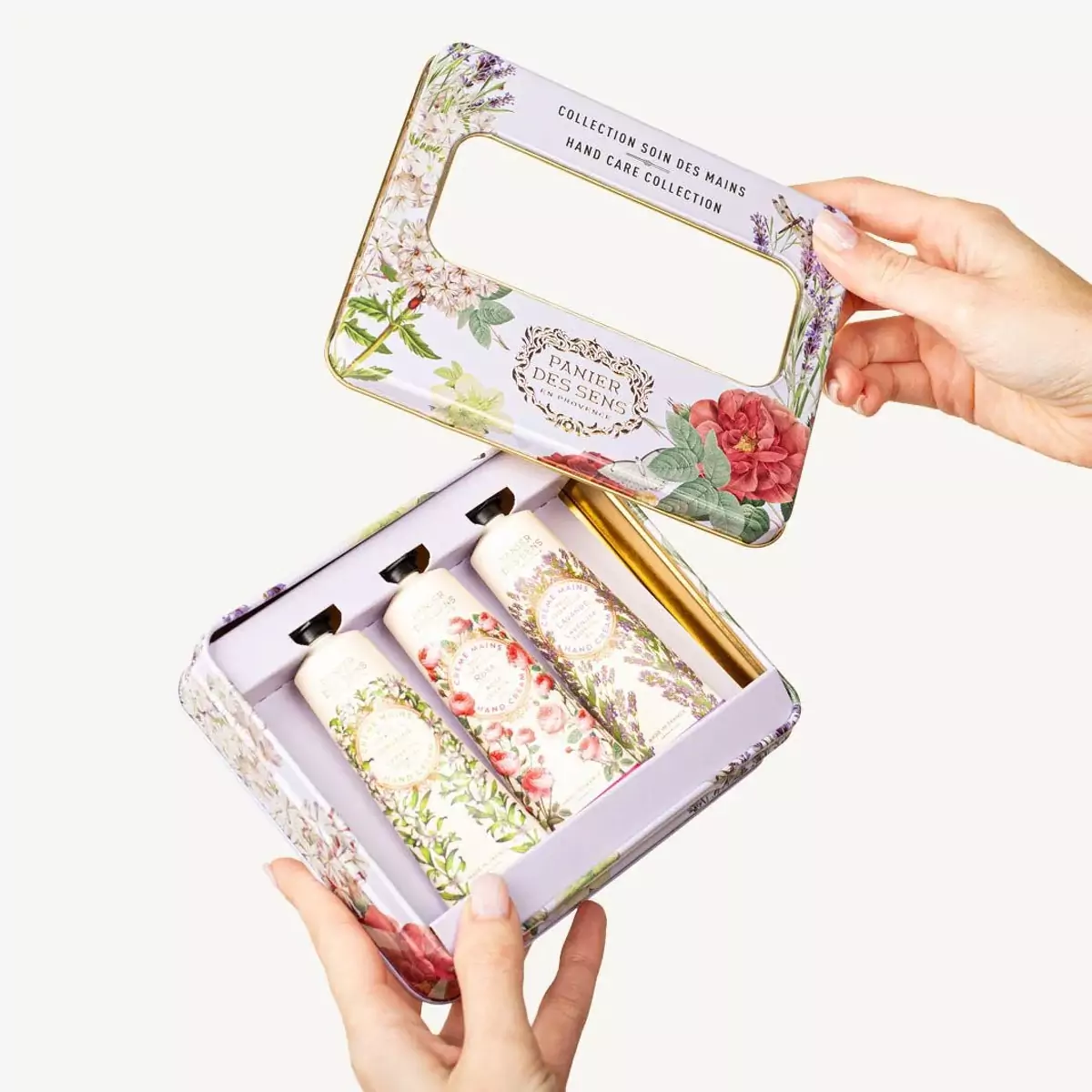 Подарочный набор по уходу за руками Эссеншелс Panier des Sens Essentials Tin Box 3 Hand Creams - ESS21009