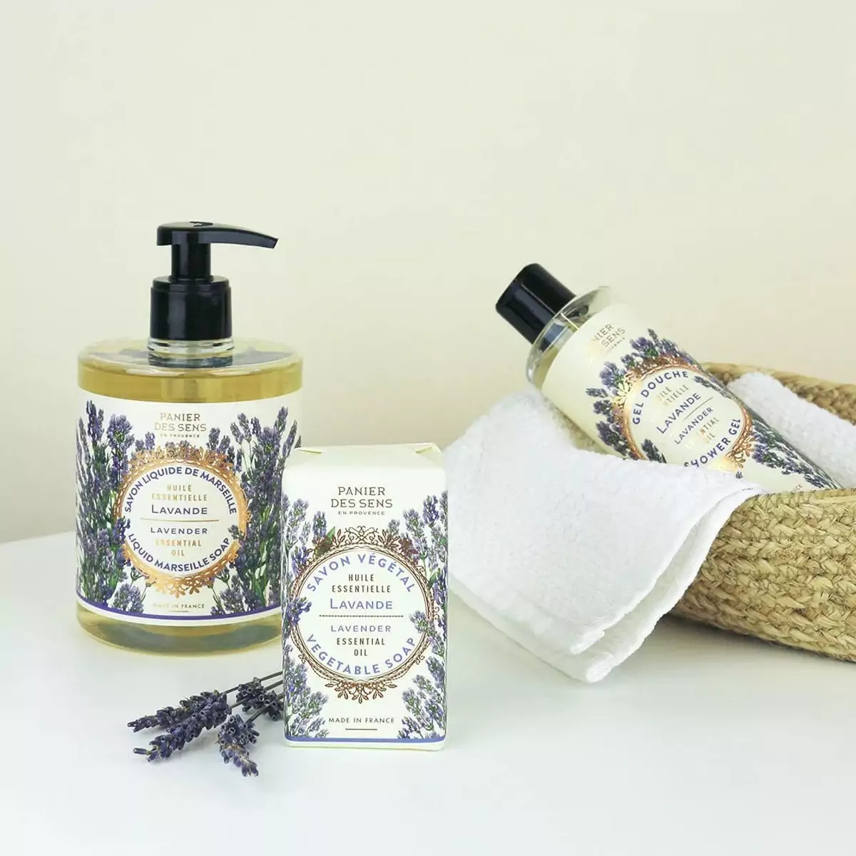 Экстра-нежное растительное мыло Лаванда Panier des Sens Essentials Vegetable Soap Bar Lavender - ESS12001