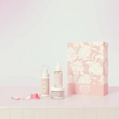 Набір для догляду за обличчям Півонія Panier des Sens Radiant Peony Gift Set - PIV22000