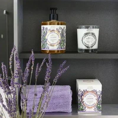 Ароматизированная свеча Лаванда Panier des Sens Essentials Scented Candle Lavender - ESS30001
