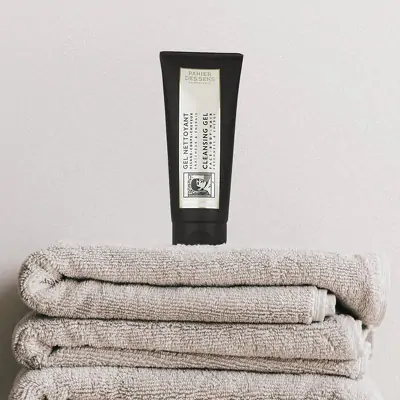 Гель для очищения кожи тела, лица и волос для мужчин Panier des Sens Intemporels Cleansing Gel Face Body Hair L olivier - MEN14500
