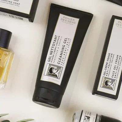 Гель для очищения кожи тела, лица и волос для мужчин Panier des Sens Intemporels Cleansing Gel Face Body Hair L olivier - MEN14500