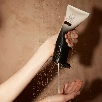 Восстанавливающий кондиционер Роскошь золота Oribe Gold Lust Repair and Restore Conditioner