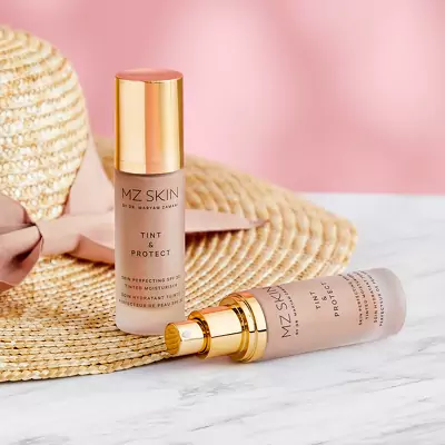 Увлажняющее тонирующее средство MZ Skin Tint and Protect SPF 30