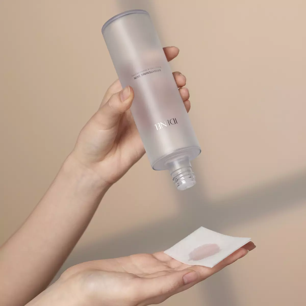 Осветляющий лосьон для лица Idenel Brightening Skin