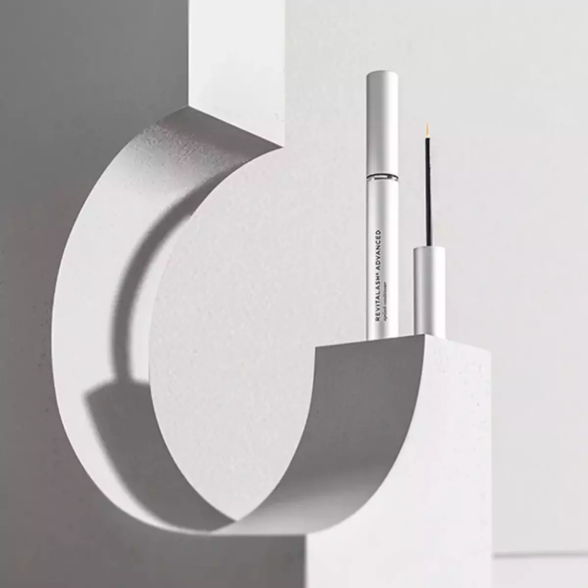 Сыворотка-кондиционер для ресниц RevitaLash Advanced Conditioner