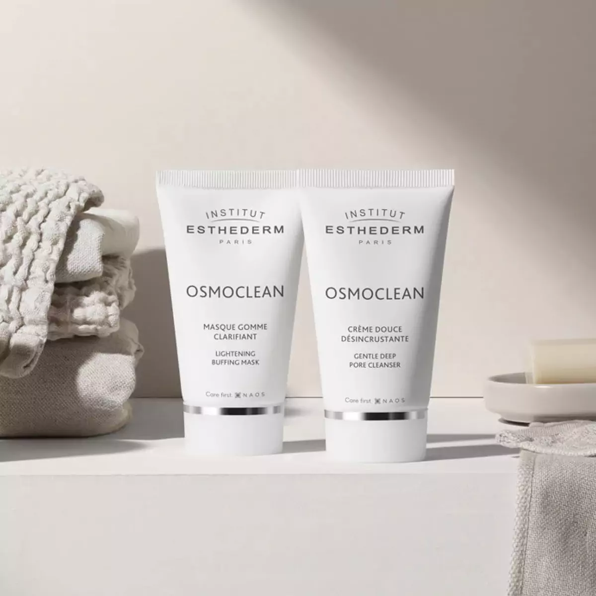 Відлущувальна і освітлювальна маска-гомаж ОСМОДЕРЛІЗ-2 Institut Esthederm Lightening Buffing Mask