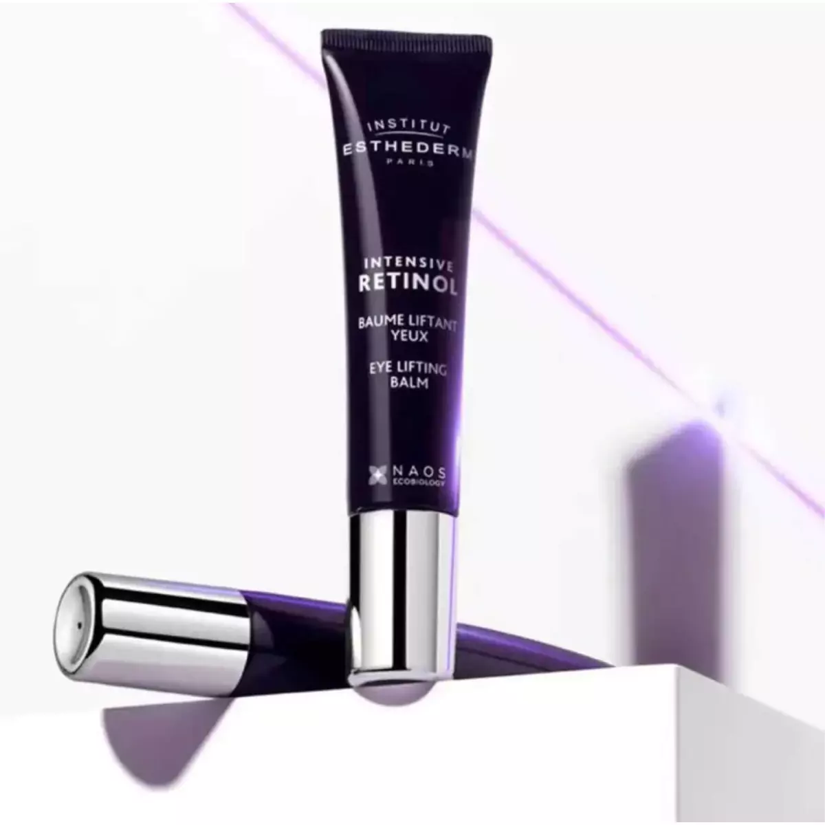 Ліфтинг-бальзам навколо очей з ретинолом Institut Esthederm Intensive Retinol Eye Lifting Baum