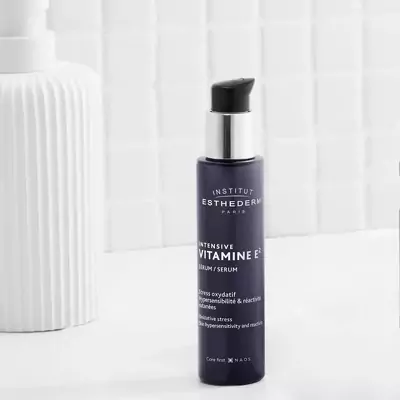 Сироватка Institut Esthederm Serum Intensive Vitamin E2 Concentrated Formula