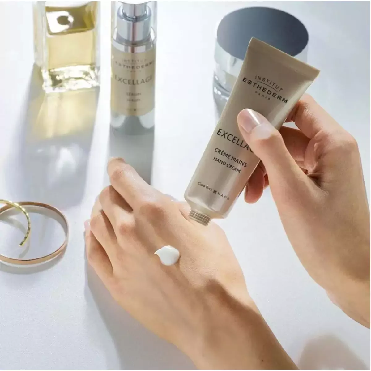 Омолаживающий крем для рук Institut Esthederm Excellage Hand Cream