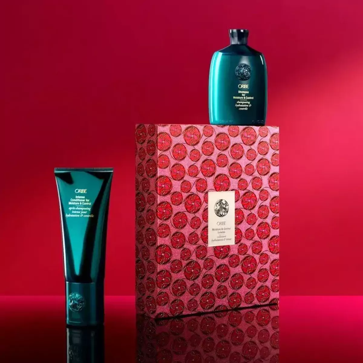 Праздничный набор Источник красоты Oribe Moisture and Control Collection