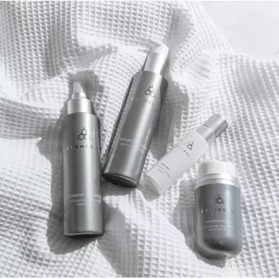 Нежное очищающее средство Cosmedix Benefit Clean