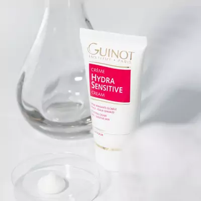 Десенсибилизирующий защитный крем Guinot Creme Hydra Sensitive