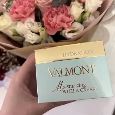 Увлажняющий крем для лица Valmont Moisturizing With a Cream [705015]