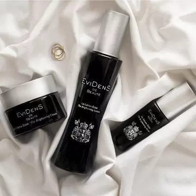 Лосьйон пом`якшуючий Сяйво EviDenS De Beaute The Brightening Lotion