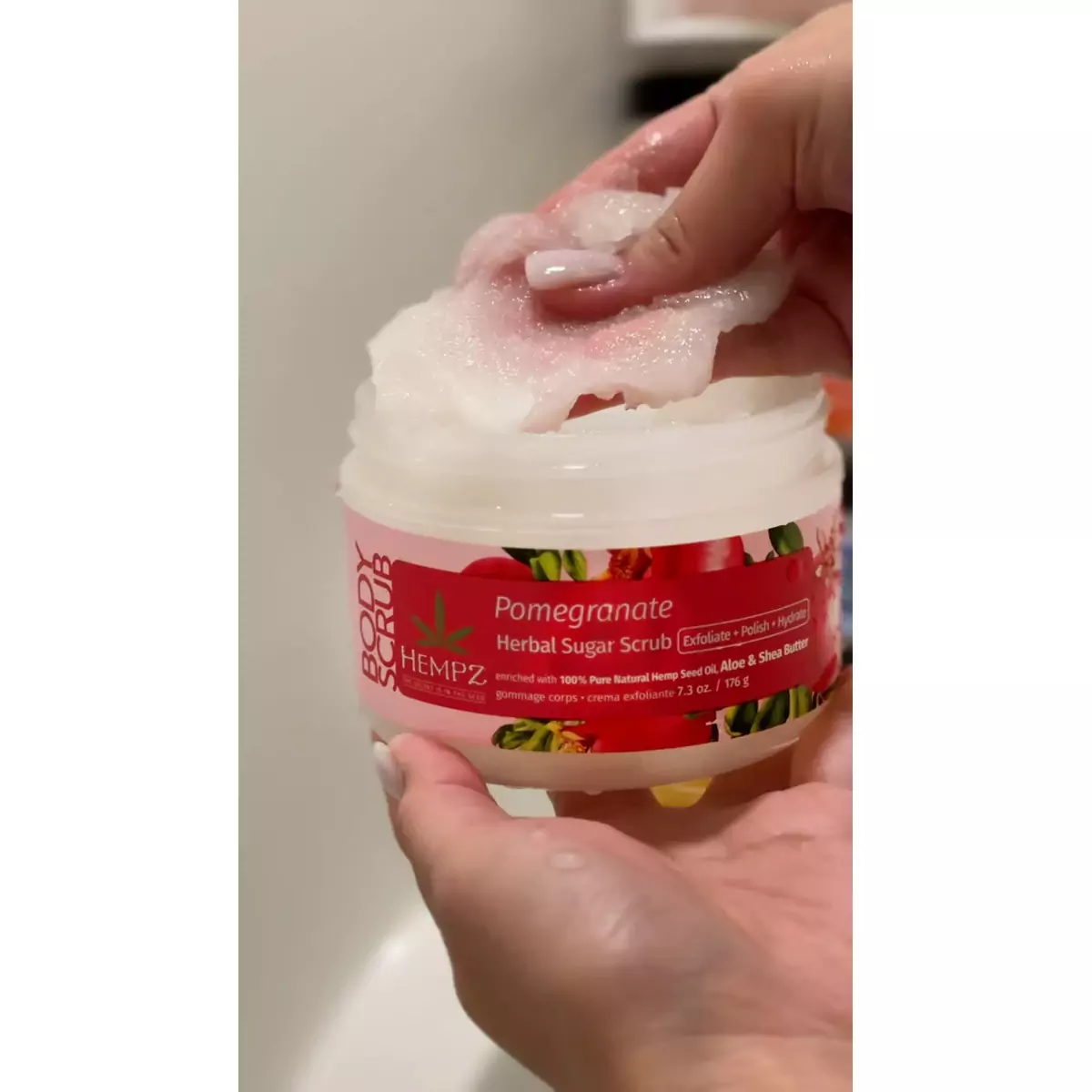 Сахарный скраб для тела Гранат Hempz Pomegranate Herbal Sugar Scrub