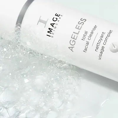 Очищаючий гель з АНА IMAGE Skincare AGELESS Total Facial Cleanser
