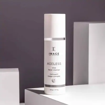 Очищаючий гель з АНА IMAGE Skincare AGELESS Total Facial Cleanser