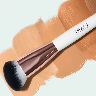 Кисточка для макияжа IMAGE Skincare I BEAUTY Flawless Foundation Brush