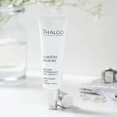 Эмульсия разглаживающая осветляющая Thalgo Brightening Fluid