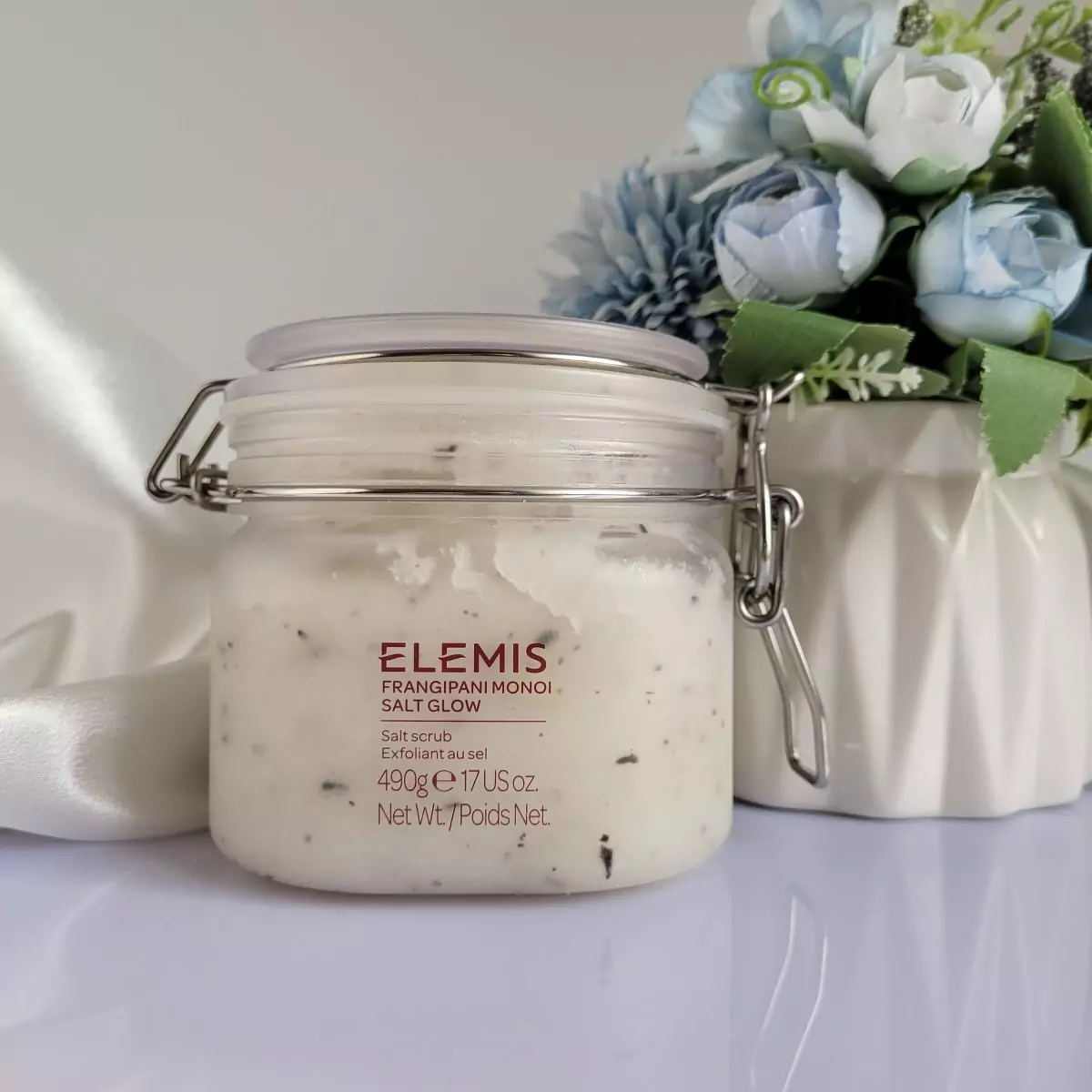 Солевой пилинг для тела Elemis Frangipani Monoi Salt Glow