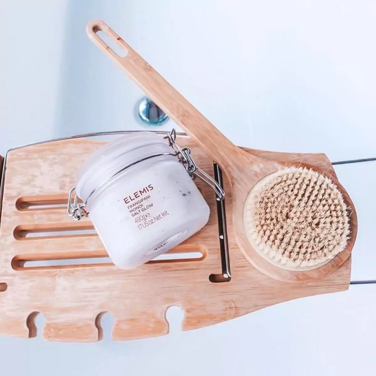 Солевой пилинг для тела Elemis Frangipani Monoi Salt Glow