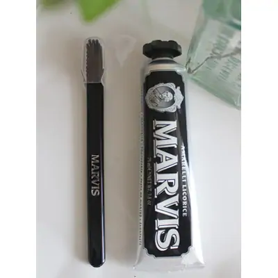 Зубная щетка Marvis