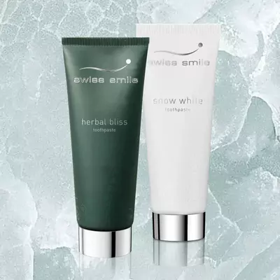 Витаминно-травяная зубная паста Swiss Smile Herbal Bliss