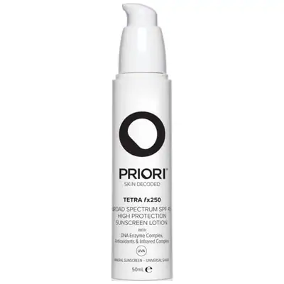 Увлажняющий крем для лица без тона PRIORI TETRA fx250 Broad Spectrum SPF45 Universal