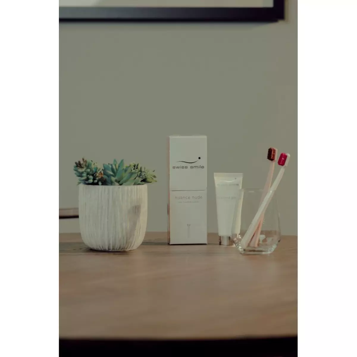 Зубные щетки Swiss Smile Nuance Nude
